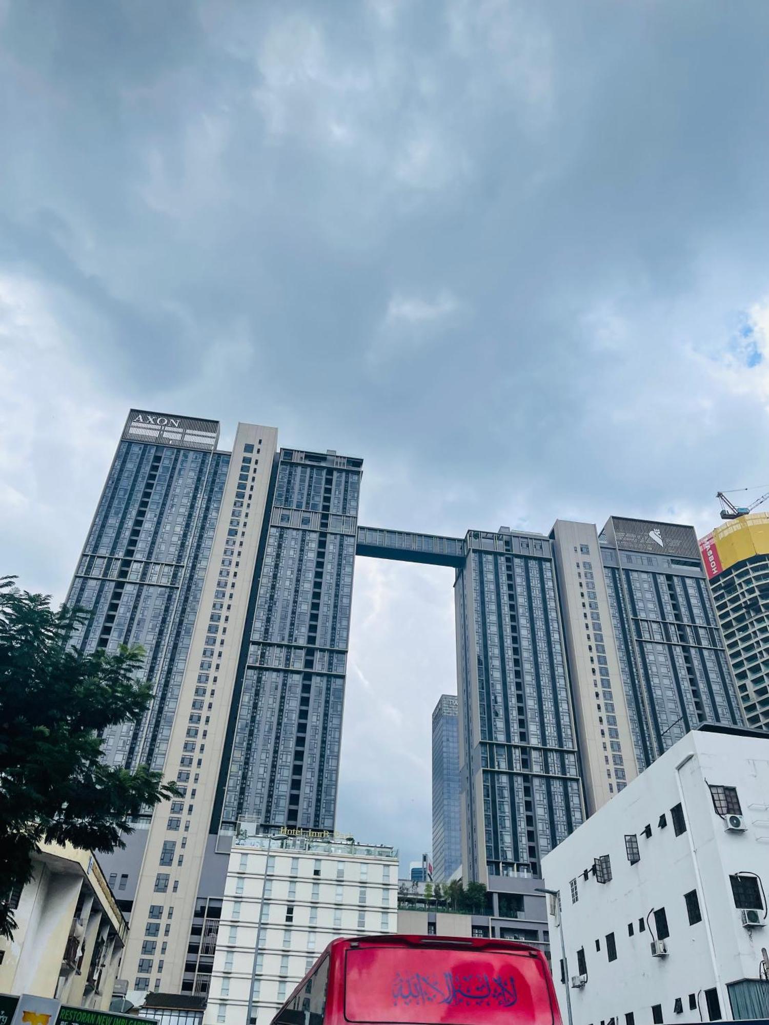 Appartement Axon Infinity Pool Kl à Kuala Lumpur Extérieur photo