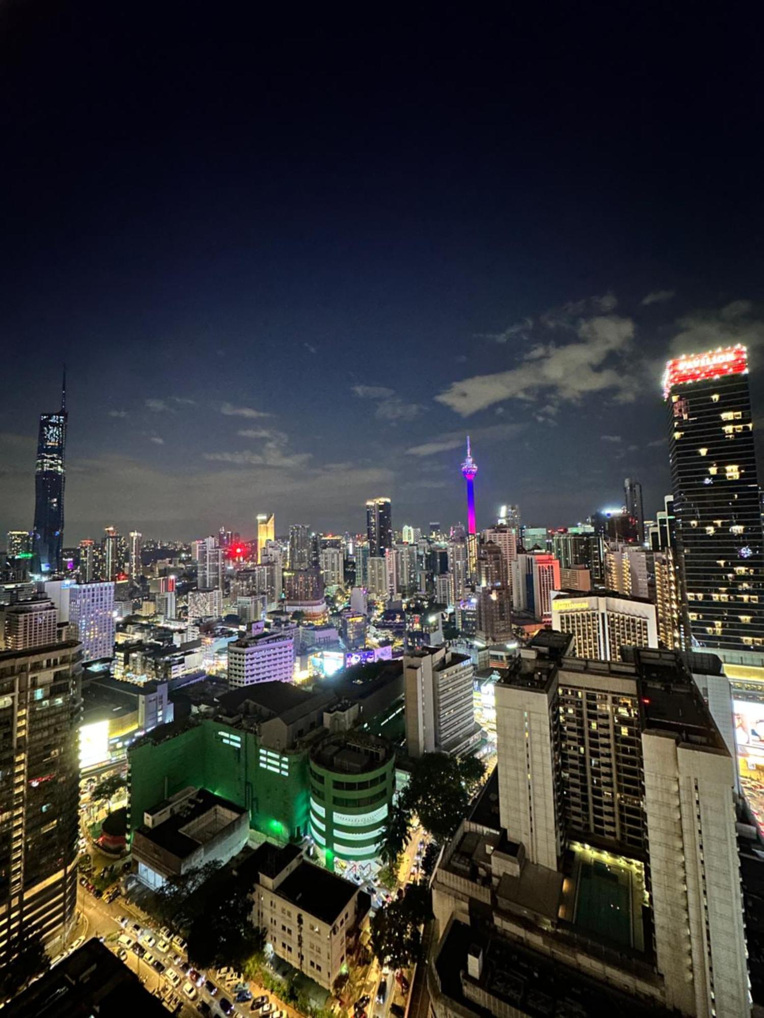 Appartement Axon Infinity Pool Kl à Kuala Lumpur Extérieur photo
